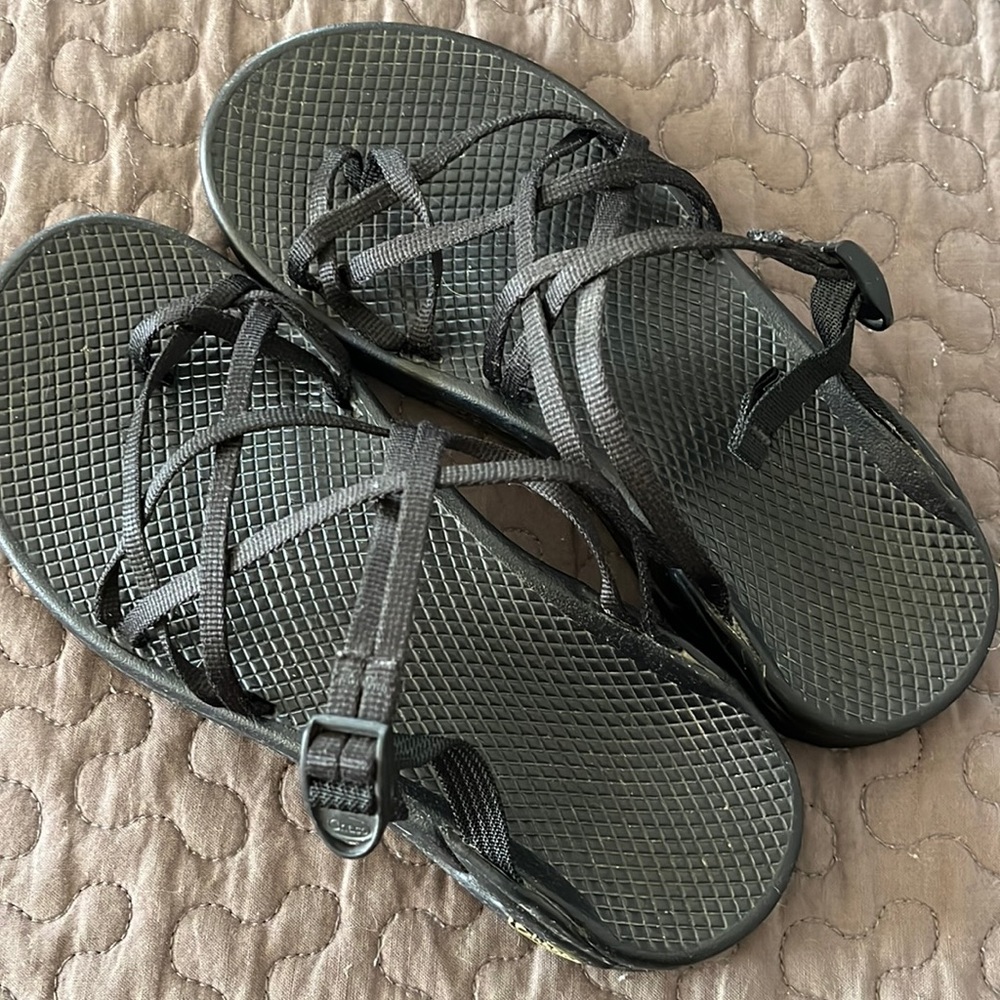 womens chaco flip flop sandals